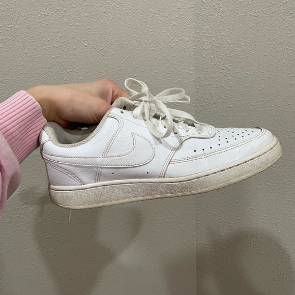 Nike Classic White Sneakers - Picture 1 of 1